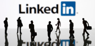 Veja qual a importância de ter uma estratégia de networking no LinkedIn para o seu marketing pessoal e desenvolvimento profissional. Qual é e passo a passo para desenvolver uma rotina de geração de contatos no LinkedIn.