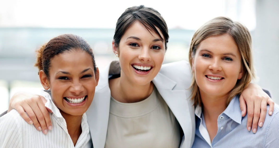 Veja nesta matéria quais são as principais características das líderes empresariais e o torna essas mulheres tão diferentes. Quais os caminho e atitudes que se destacam no perfil das mulheres que estão à frente de negócios? Vale a pena conferir!