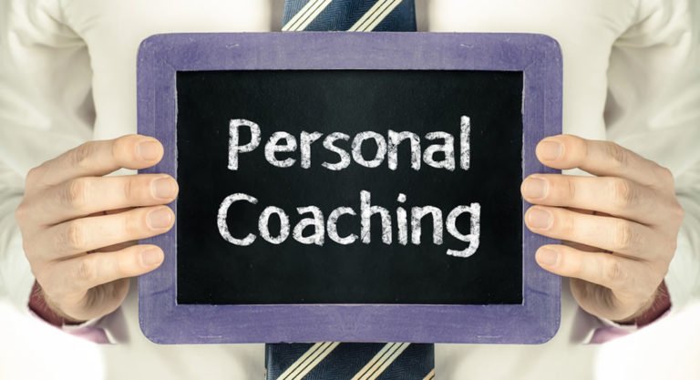 Veja neste artigo o que é coaching pessoal e de que forma a aplicação dessa técnica pode ajudar você no desenvolvimento pessoal e profissional. Veja como funciona e quais são as vantagens do coaching pessoal.